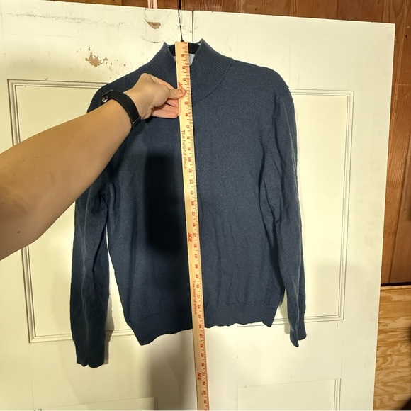 Banana Republic Merino Wool Henley Mock Neck Sweater Navy Blue Size Large - Picture 4 of 7